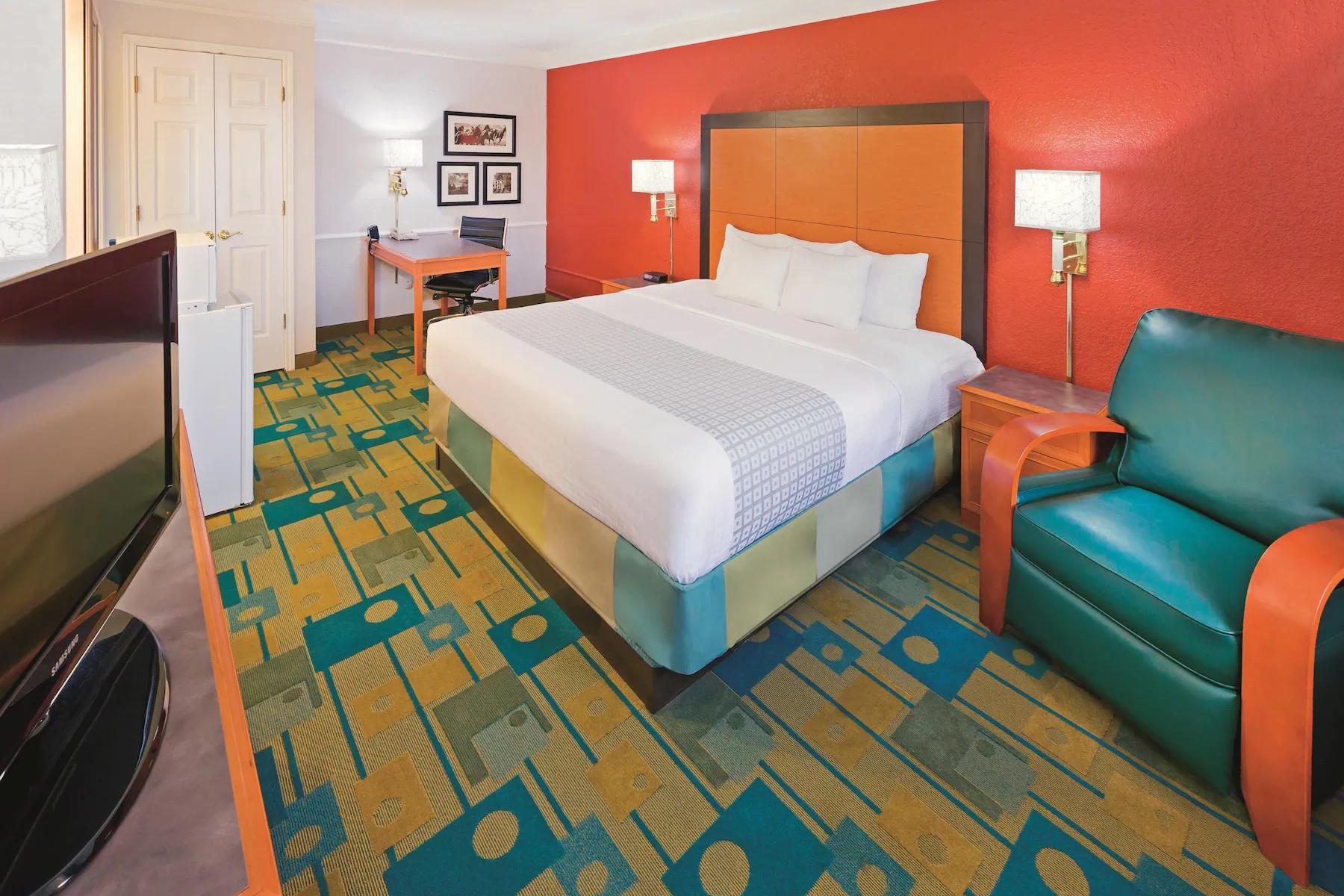 Hotel Baymont By Wyndham Lubbock - Downtown Civic Center Extérieur photo